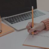 【幼児・遊び】お手軽に始めたいなら「積み木」がおすすめ！元小学校教員が『積み木で育む5つの力』について解説